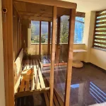Casa Vignolet : La Finestra Su *