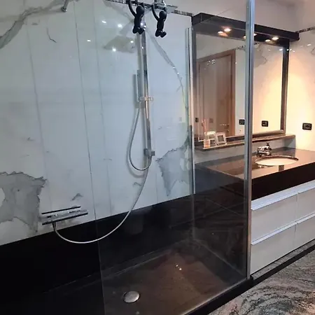 Appartamento Casa Vignolet : La Finestra Su Pont-Saint-Martin