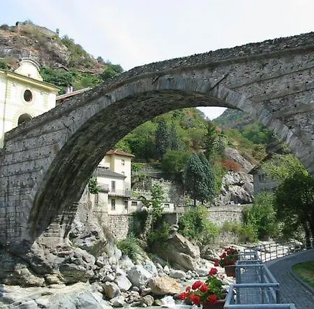 Casa Vignolet : La Finestra Su شقة